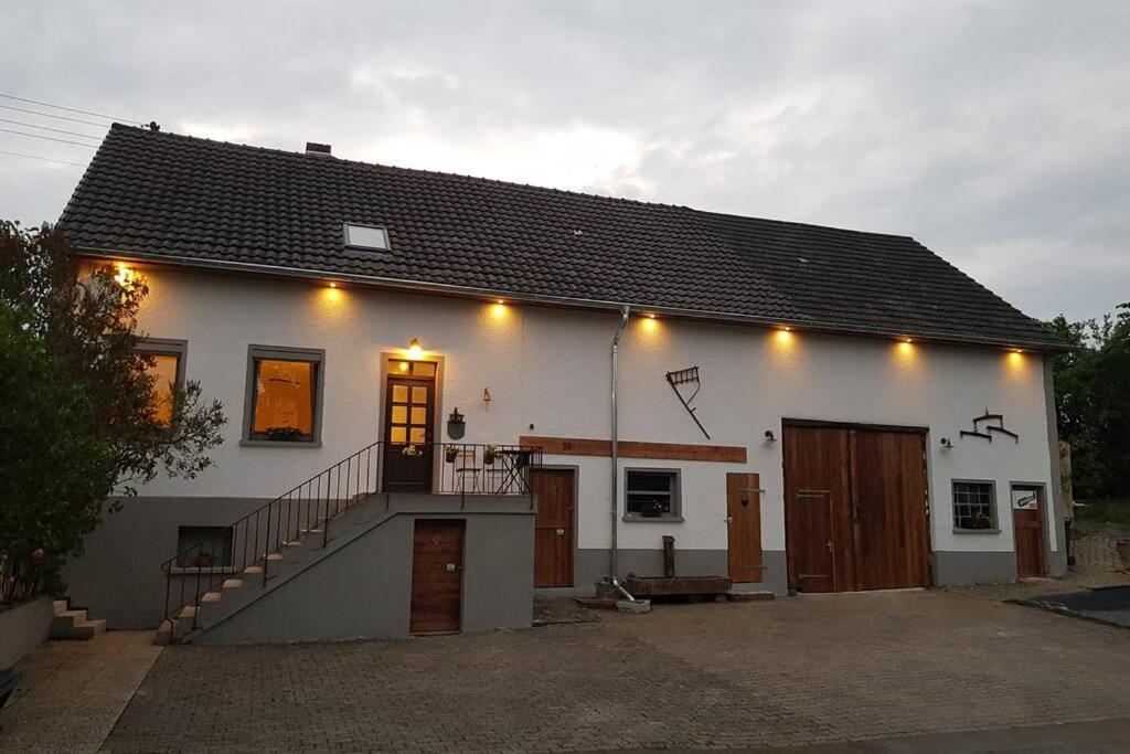 Altes Schreiner Haus In Der Vulkaneifel Brockscheid Exterior foto